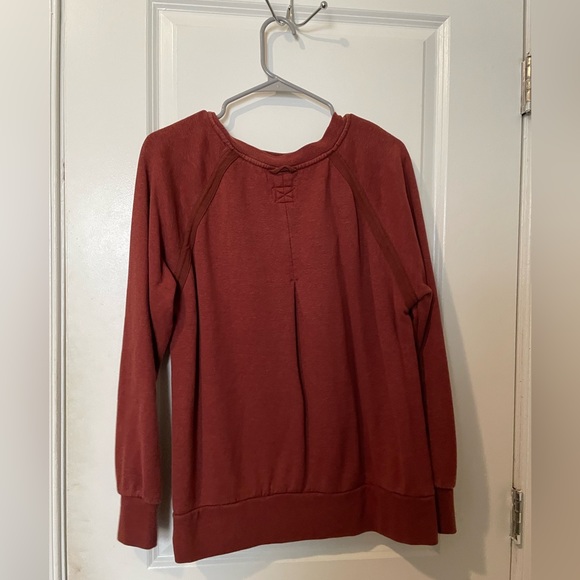 crew neck - Picture 2 of 2